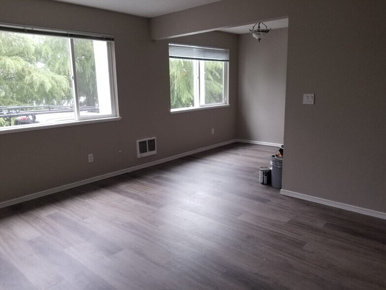 More Photos Of 4700 Falls View Ave, West Linn Apartments For Sale