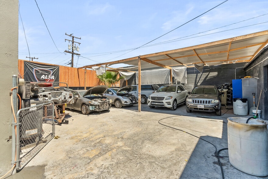 More Photos Of 4151 E Olympic Blvd, Los Angeles Auto Repair For Sale
