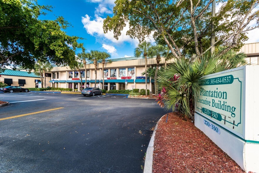 More Photos Of 270-330 S University Dr, Plantation Office For Lease