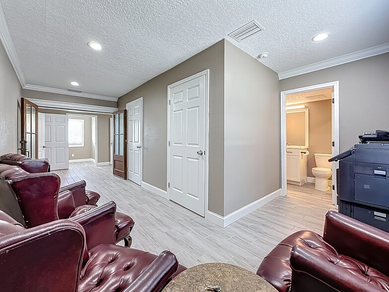 More Photos Of 1471 S Missouri Ave, Clearwater Office For Sale