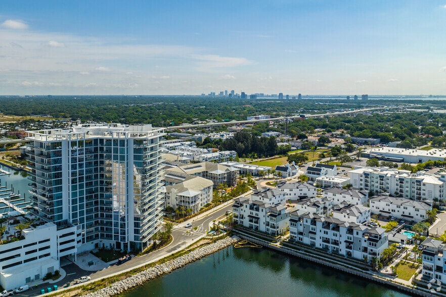 More Photos Of 5212 Bridge St, Tampa Storefront Retail Office For Lease