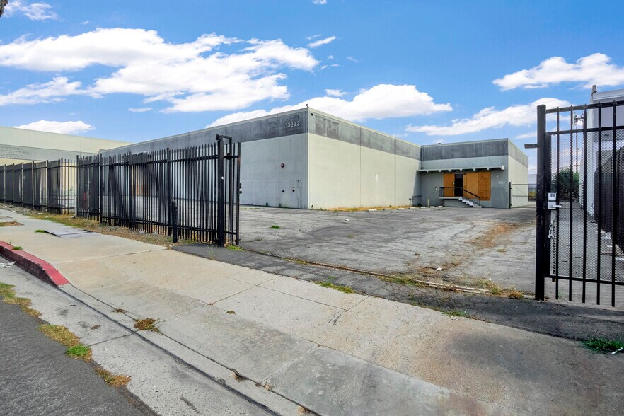More Photos Of 13222 Estrella Ave, Gardena Manufacturing For Sale