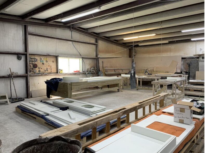 More Photos Of 2745 Interstate 45 S, New Waverly Manufacturing For Lease