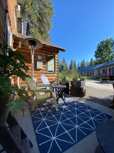 More Photos Of 978 US-395, Kettle Falls Hospitality For Sale