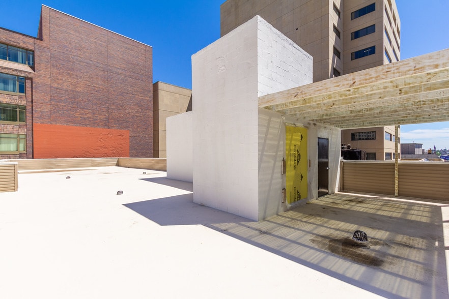 More Photos Of 404 E Baltimore St, Baltimore Storefront Retail Office For Lease