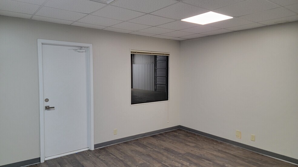 More Photos Of 2312 TX-135 Hwy, Kilgore Warehouse For Lease