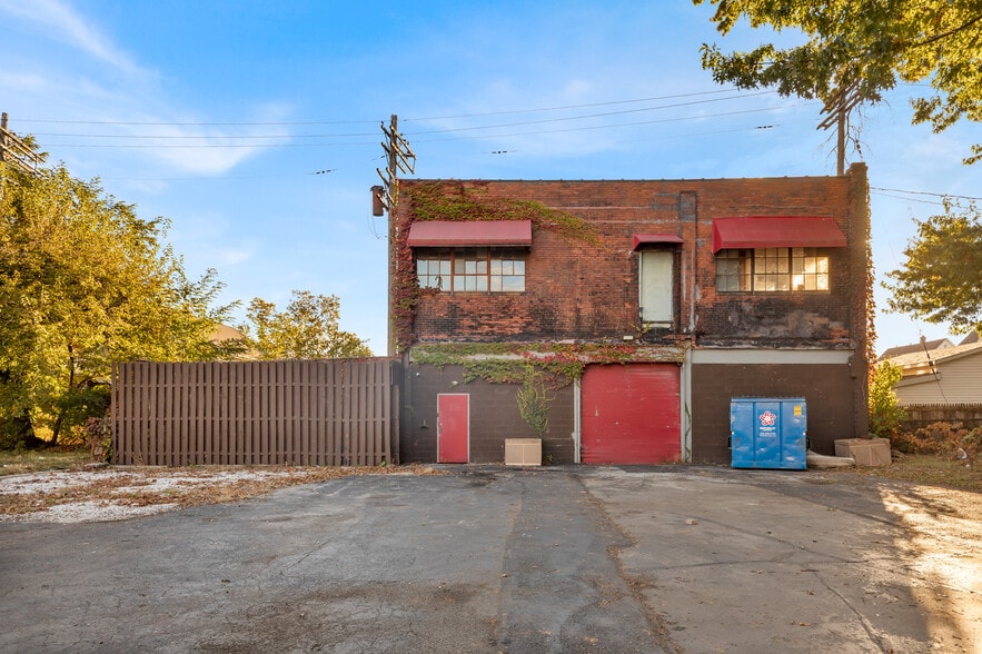 More Photos Of 2032 W 105th St, Cleveland Warehouse For Sale