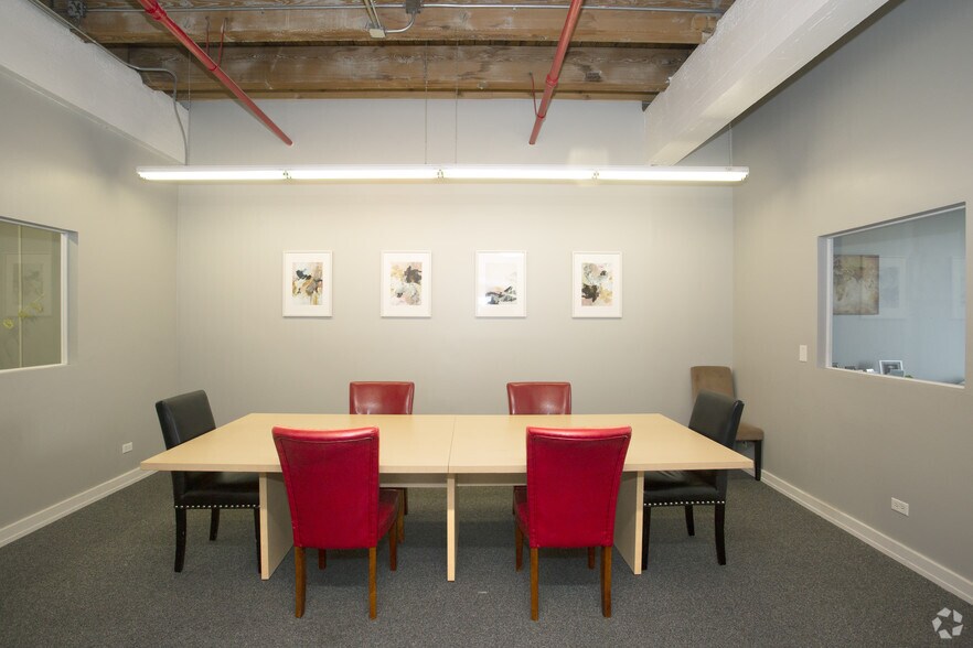More Photos Of 1820 W Webster Ave, Chicago Office For Sale