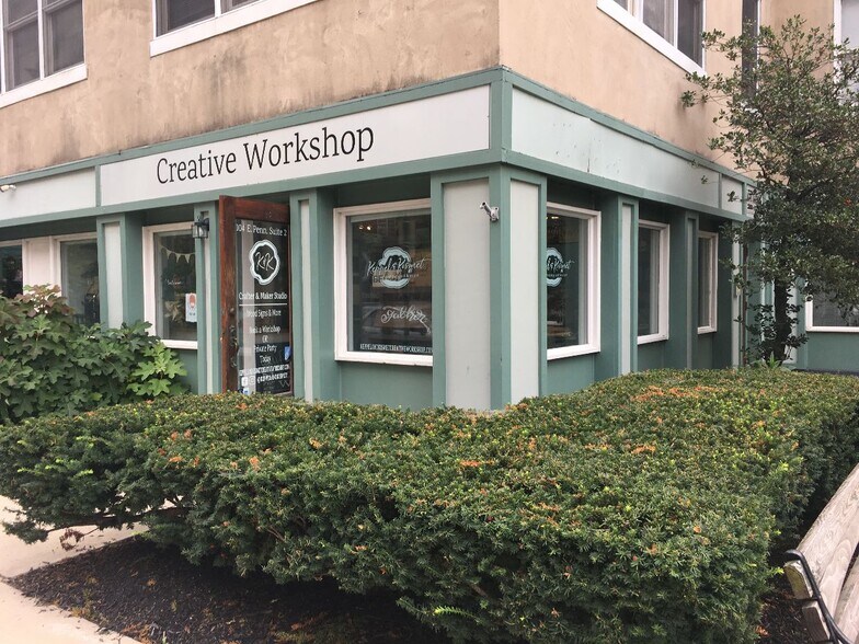 More Photos Of 100 E Pennsylvania Ave, Towson General Retail For Lease