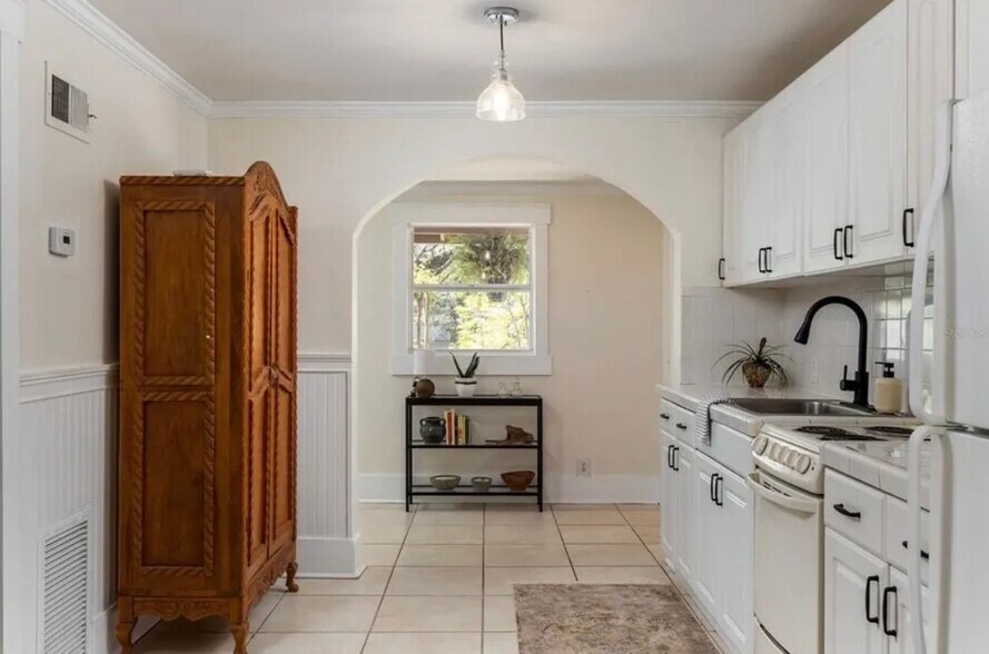 More Photos Of 236 W North St, Tampa Multifamily For Sale