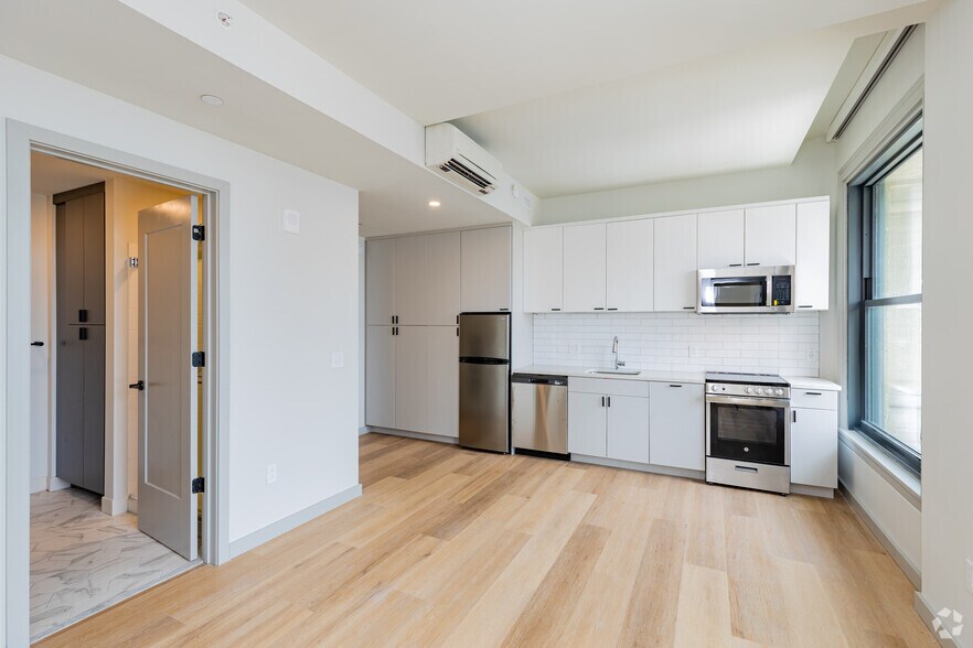 More Photos Of 316 4th Ave, Pittsburgh Apartments For Lease