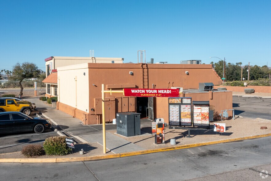 More Photos Of 15310 N Oracle Rd, Catalina Unknown For Lease