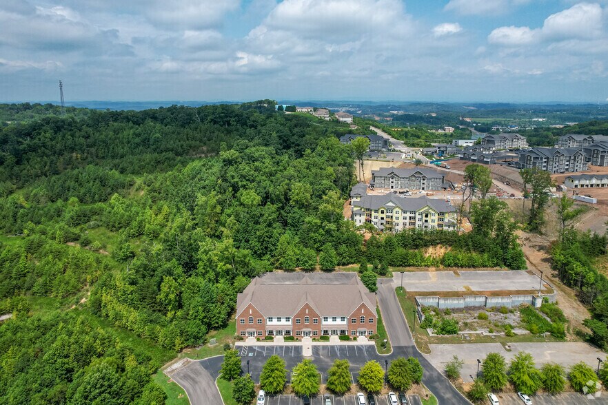 More Photos Of 1750 Commons Point Dr, Knoxville Medical For Lease