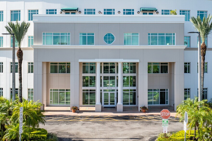 More Photos Of 8200 NW 41st St, Miami Office For Lease