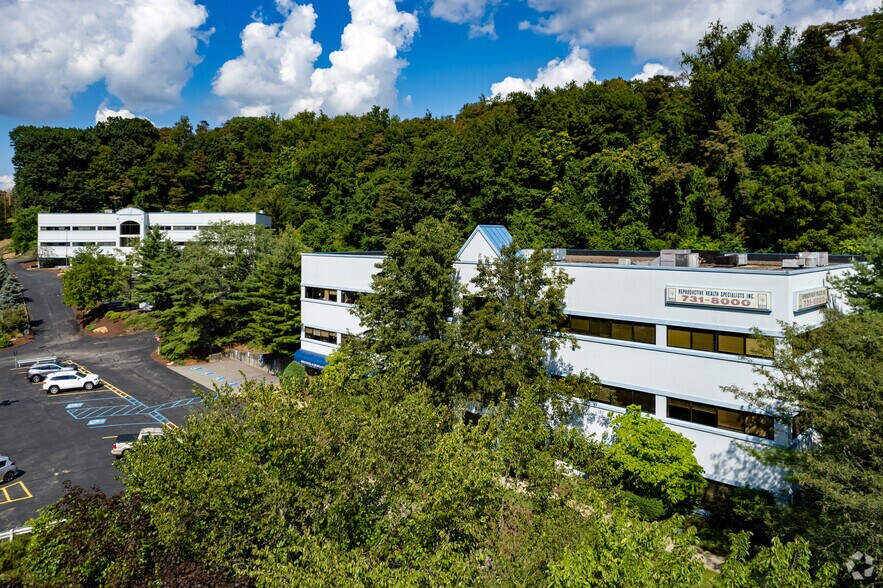 More Photos Of 655 Rodi Rd, Pittsburgh Unknown For Lease