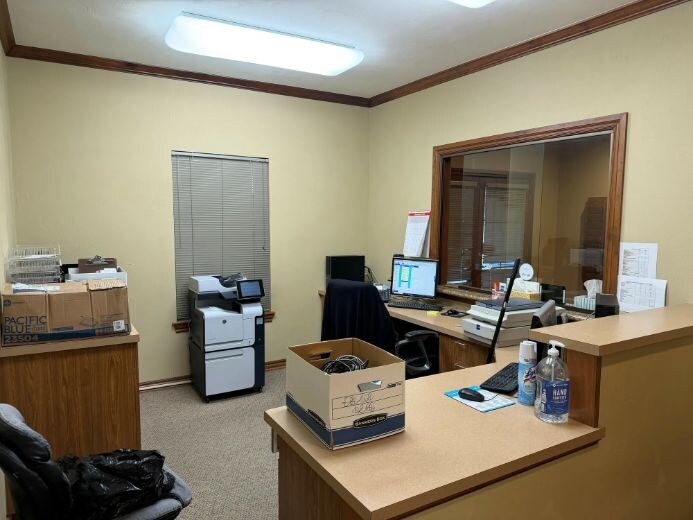 More Photos Of 1218 E 9th St, Edmond Medical For Lease