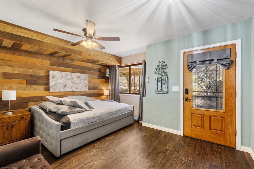 More Photos Of 10580 E Swinging Bridge Ln, Cornville Specialty For Sale