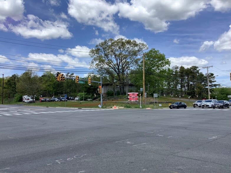 More Photos Of 400 New Hampshire Ave, Lakewood Medical For Sale