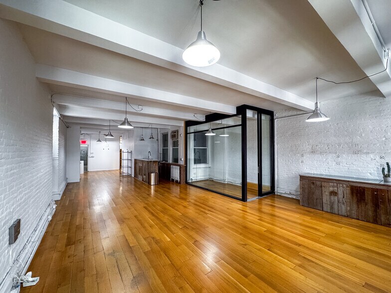 More Photos Of 27 E 21st St, New York Office For Lease