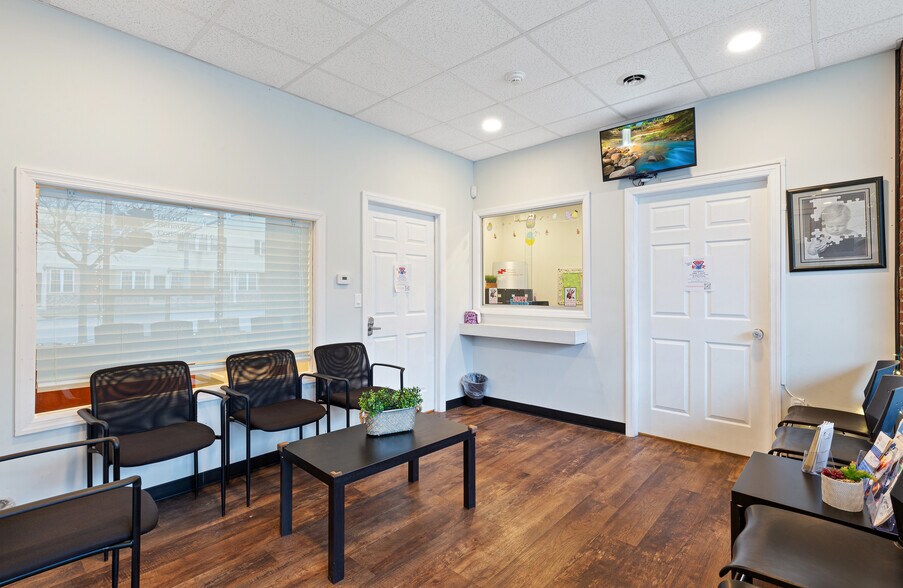 More Photos Of 1003 Wyoming Ave, Forty Fort Medical For Sale