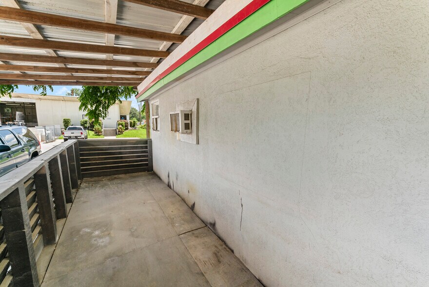 More Photos Of 4118 Augusta Rd, Savannah Freestanding For Sale