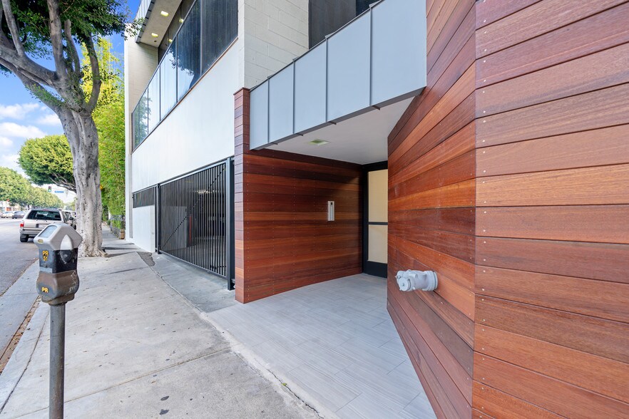 More Photos Of 1120 S Robertson Blvd, Los Angeles Medical For Lease