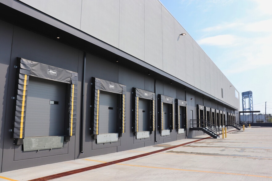 More Photos Of 250 Marginal St, Chelsea Warehouse For Lease