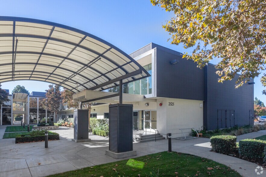 More Photos Of 2513-2525 E Charleston Rd, Mountain View Office For Lease