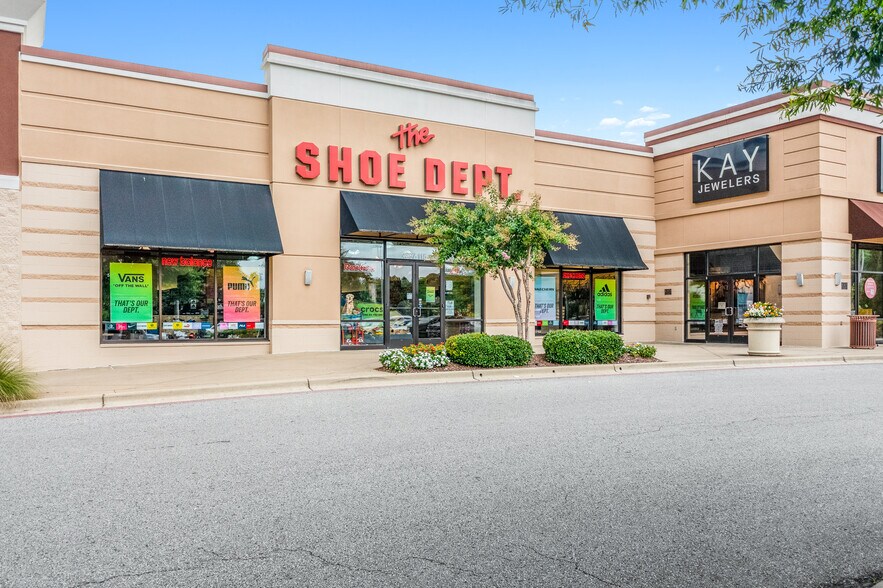 More Photos Of Eastern Valley Rd & I-459, Mc Calla Unknown For Lease