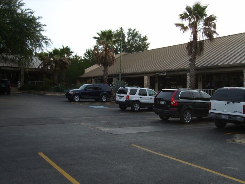 More Photos Of 14500 RR 12, Wimberley General Retail For Lease