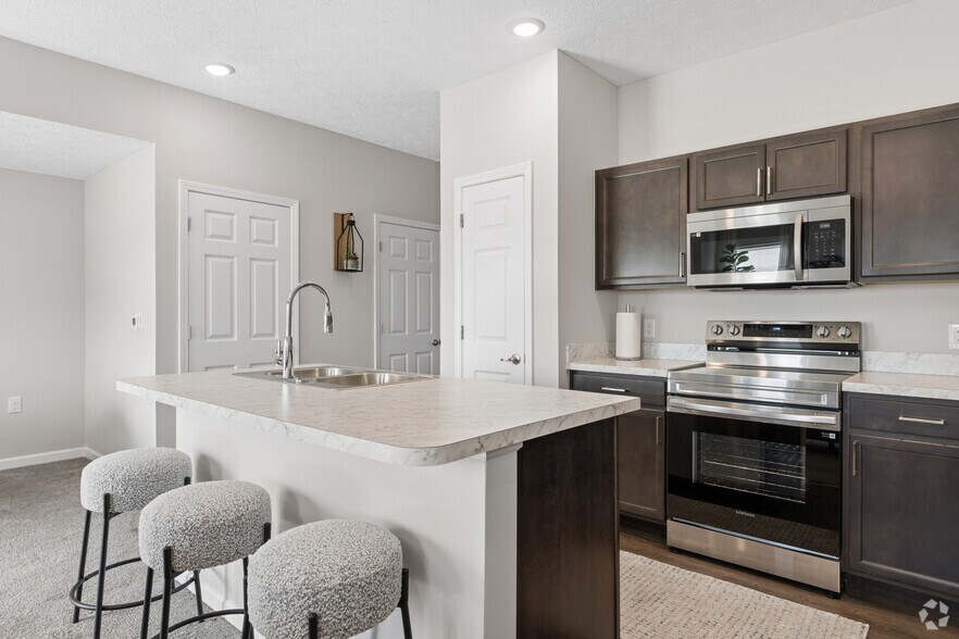 More Photos Of 11 Woodford Way, Pataskala Apartments For Sale