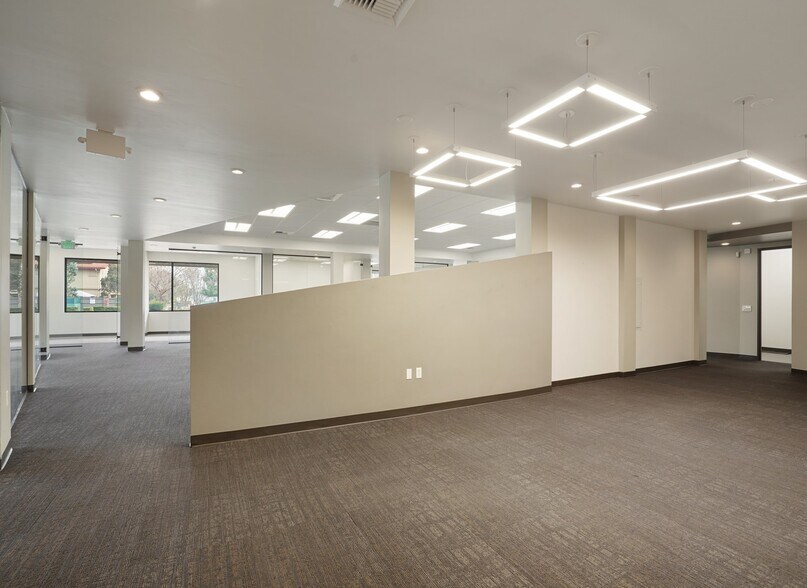 More Photos Of 4609 Quail Lakes Dr, Stockton Office For Lease