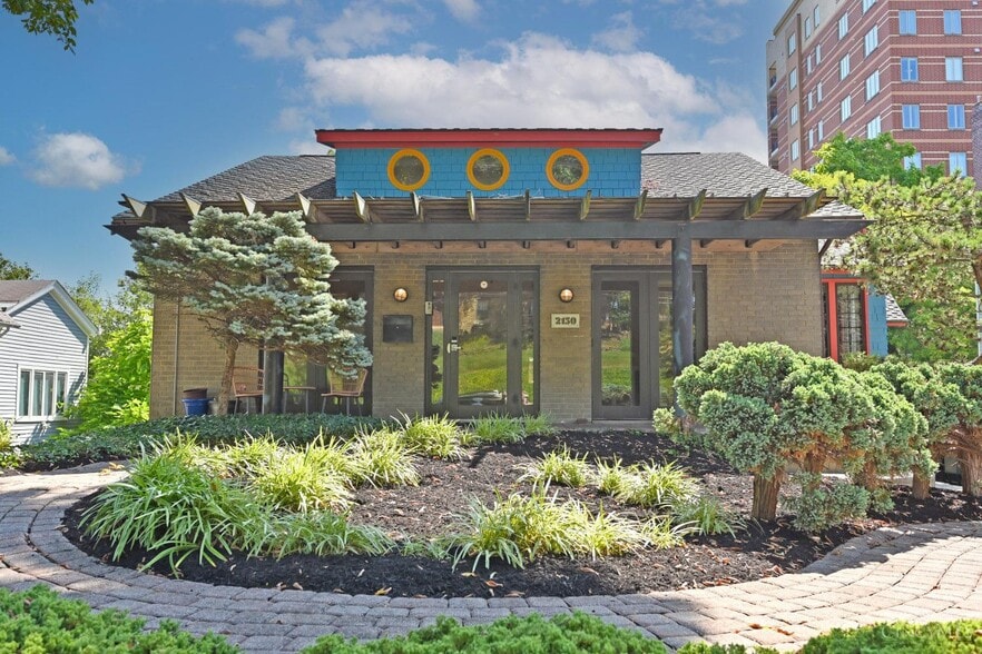 Primary Photo Of 2150 Alpine Pl, Cincinnati Office For Sale