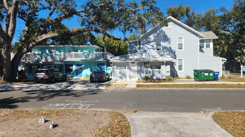Primary Photo Of 614 Oak Ave, Clearwater Apartments For Sale