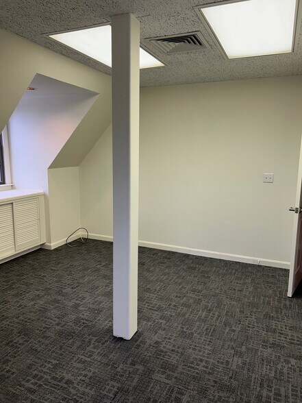 More Photos Of 500 Market St, Portsmouth Office For Lease