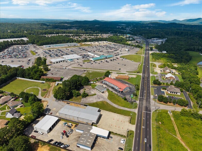 More Photos Of 2441 Moody Pky, Moody Freestanding For Sale