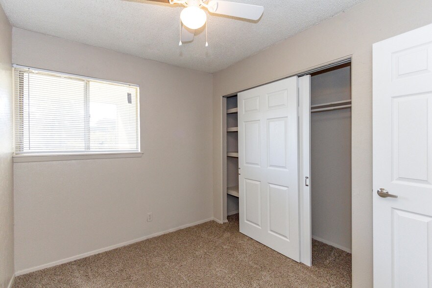 More Photos Of 1311 N Ash Pl, Owasso Apartments For Sale