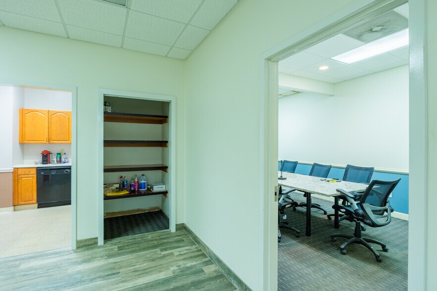 More Photos Of 663 Pennsylvania Ave, Elizabeth Warehouse For Lease