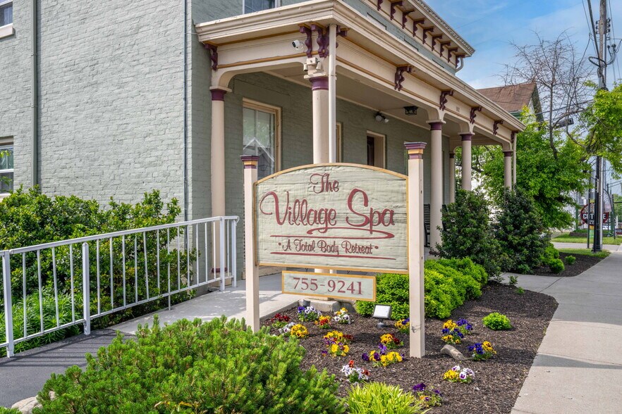 More Photos Of 8862 Cincinnati Dayton Rd, West Chester Office For Sale