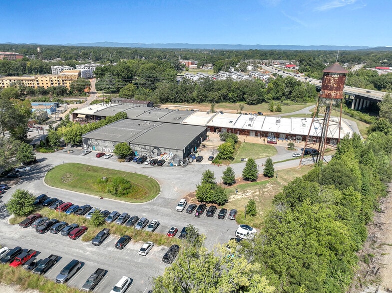 More Photos Of 1320 Hampton Avenue Ext, Greenville Storefront Retail Office For Lease