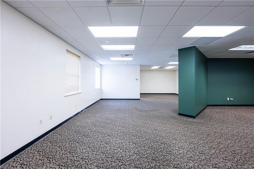 More Photos Of 1107 Floyd Ave, Rome Medical For Sale