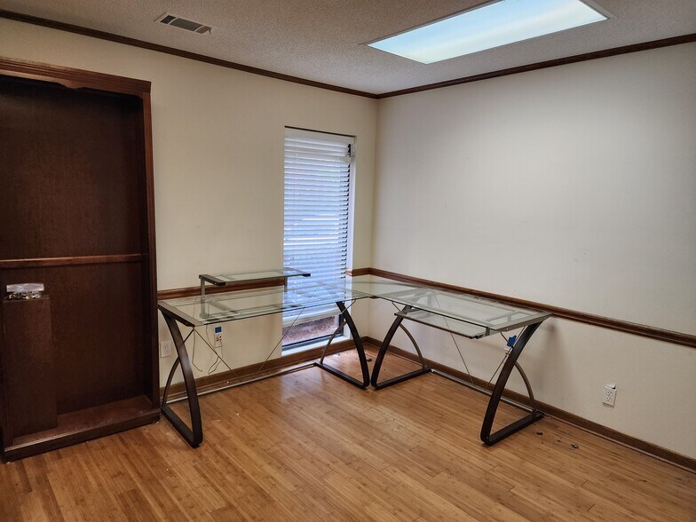 11205 Alpharetta Hwy, Roswell, GA 30076 Office