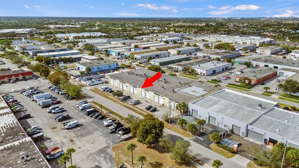 More Photos Of 1310 S Killian Dr, West Palm Beach Warehouse For Sale
