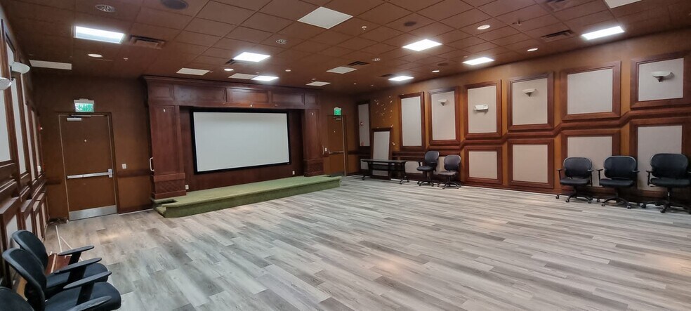 More Photos Of 17800 Bali Blvd, Winter Garden Office For Sale