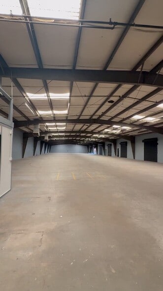Primary Photo Of 3316 Annadale Ave, Fresno Manufacturing For Lease