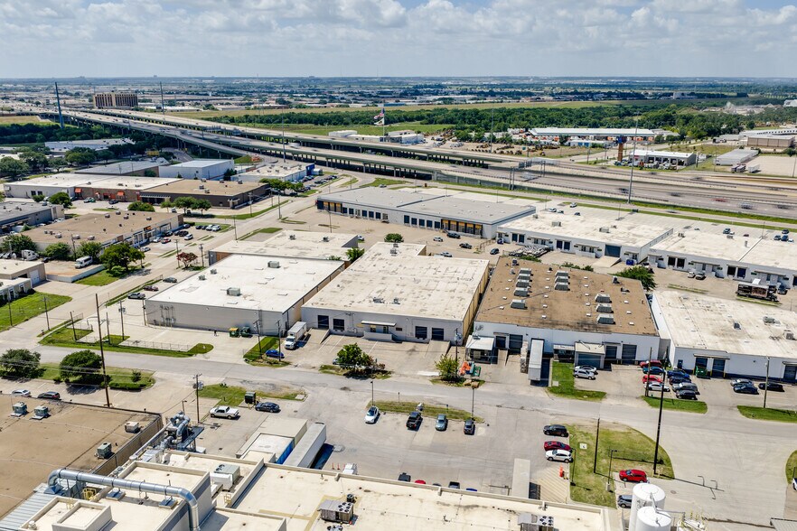 More Photos Of 3250-3254 International Pl, Irving Warehouse For Lease