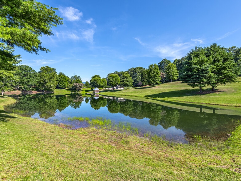 More Photos Of 355 Johnson Dr, Canton Specialty For Sale