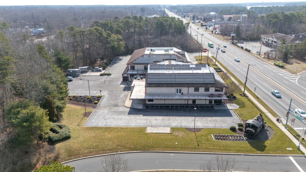 More Photos Of 219 E White Horse Pike, Galloway Health Club For Sale
