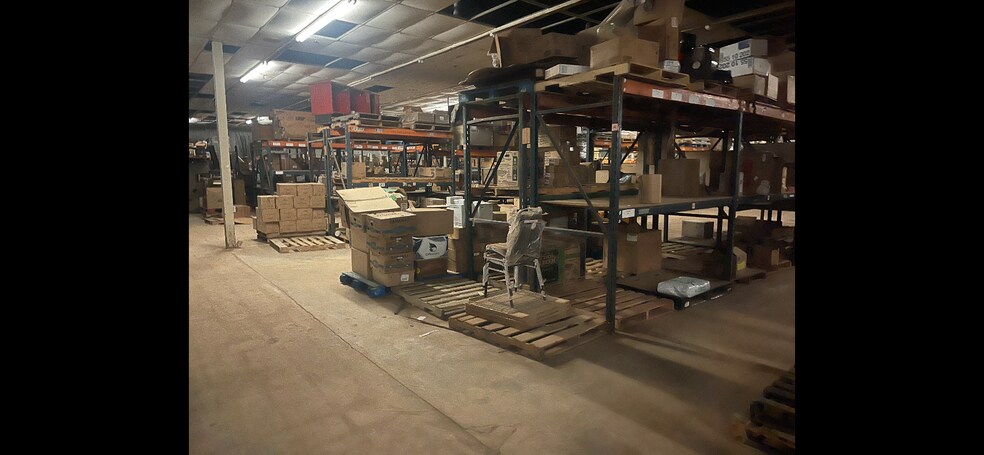 More Photos Of 1206 25th St E, Hibbing Warehouse For Sale