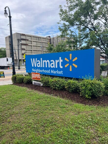 More Photos Of , Atlanta General Retail For Sale